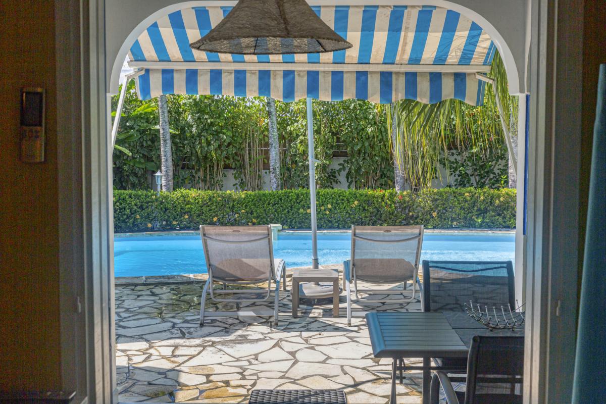 36.Location villa piscine Sainte Anne Gudaeloupe_2 Gites